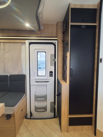 Challenger 250 graphite edition - Photo 11