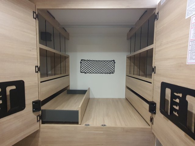 Challenger 250 graphite edition - Photo 17