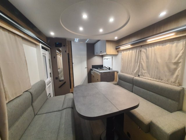 Challenger 260 Break Edition mobilier eames, ambiance sydney - Photo 8