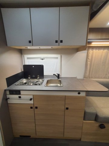 Challenger 260 Break Edition mobilier eames, ambiance sydney - Photo 9