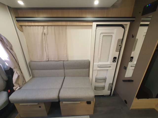 Challenger 260 Break Edition mobilier eames, ambiance sydney - Photo 11