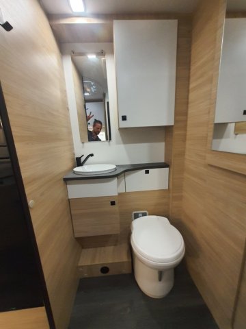 Challenger 260 Break Edition mobilier eames, ambiance sydney - Photo 14