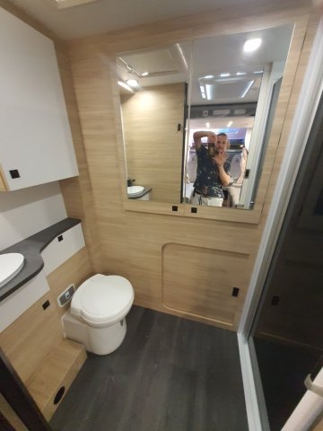 Challenger 260 Break Edition mobilier eames, ambiance sydney - Photo 15