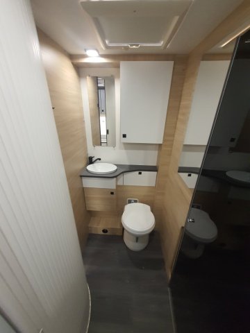 Challenger 260 Break Edition mobilier eames, ambiance sydney - Photo 17