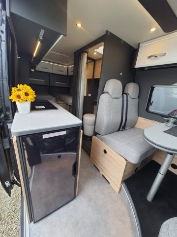 Dethleffs Globetrail Advantage 640 ES ESA 2024 Lits Jumeaux Toit relevable - Photo 12