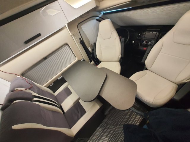 Mc Louis Menfys Van 3 S-Line - Photo 9