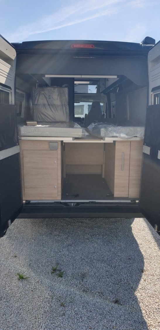 Dethleffs Globetrail Advantage 640 ES ESA 2024 Lits Jumeaux Toit relevable 
