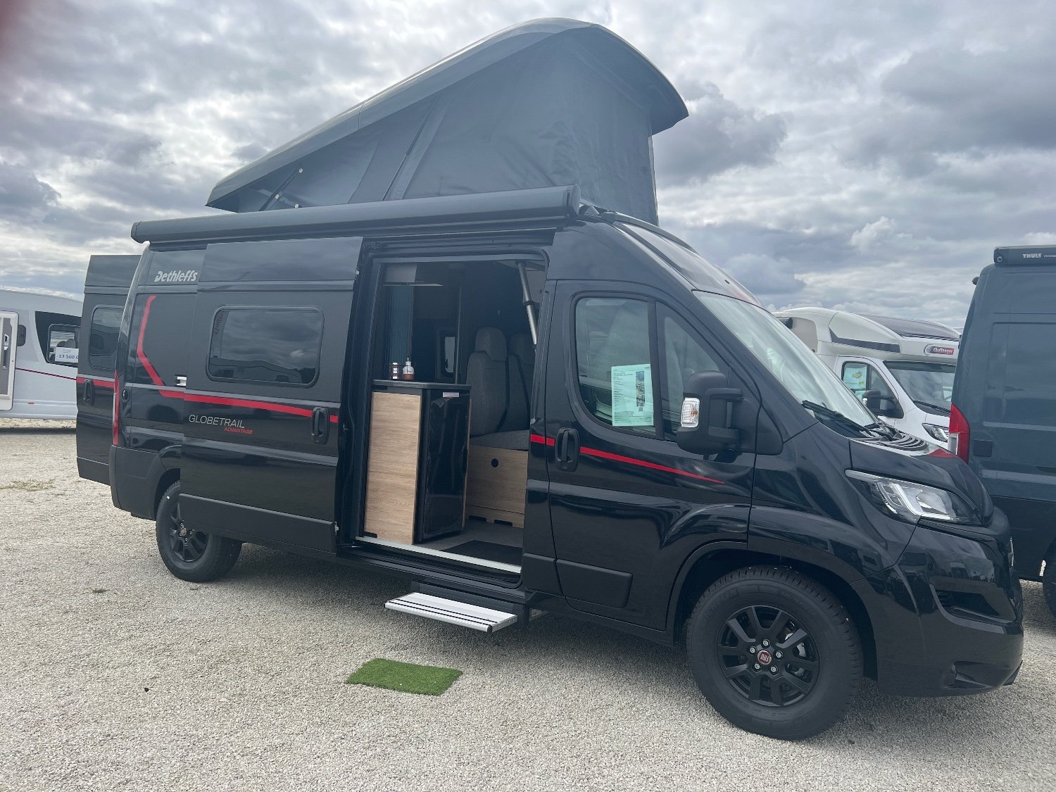 Dethleffs Globetrail Advantage 640 ES ESA 2024 Lits Jumeaux Toit relevable 