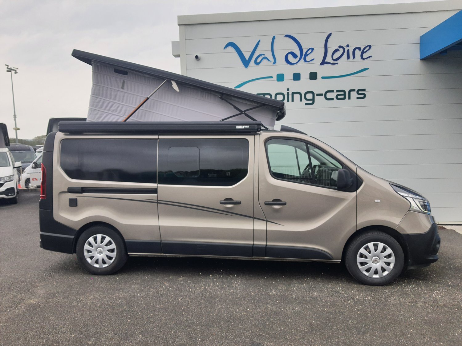 Font Vendome Auto Camp XL 