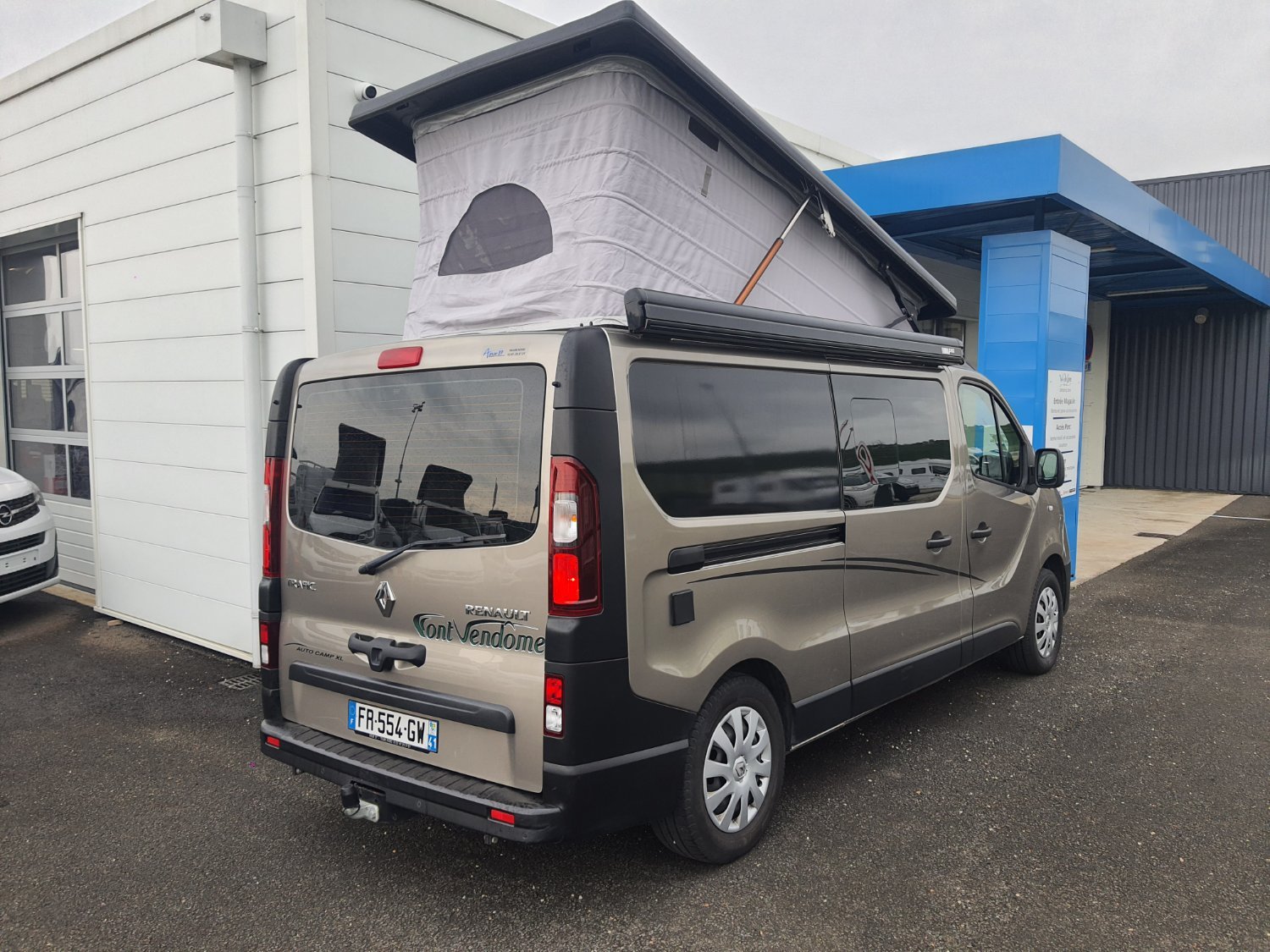 Font Vendome Auto Camp XL 