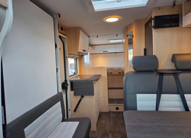 Sunlight V 67S VAN - Photo 11