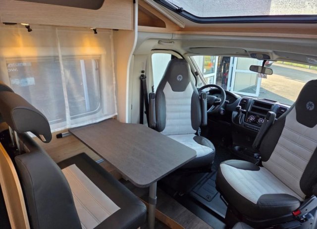 Sunlight V 67S VAN 67 S - Photo 8