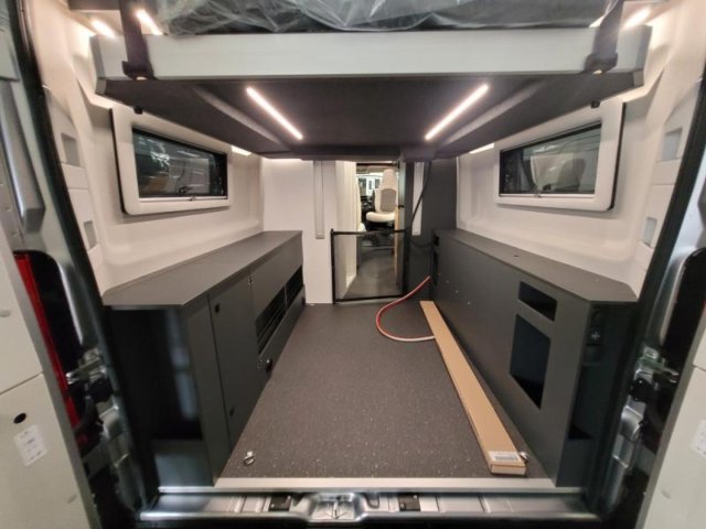 Adria Twin 640 SGX 60Y - Photo 9