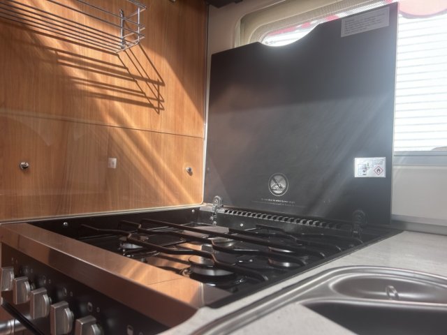 Hymer B 678 DL BOITE ROBOTISEE - Photo 4