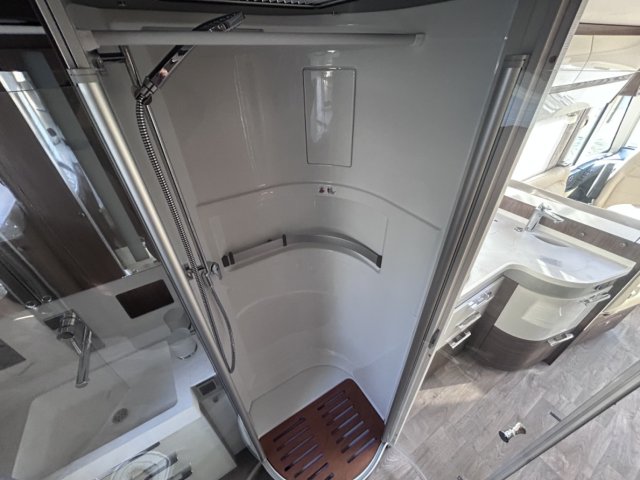 Hymer Classe-B MasterLine I 880 BMLI - Photo 4