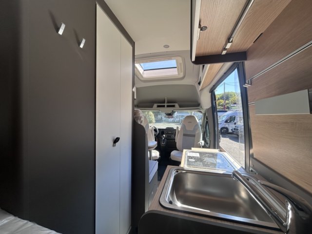 LMC Innovan 590 New Edition BOITE AUTOMATIQUE - Photo 4