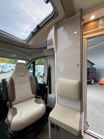 Burstner Travel Van T 620 G 160cv BOITE AUTOMATIQUE AT9 TRES BEL ETAT - Photo 26