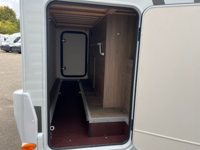 Carado V 132 Pro + Clim - TV - Etat neuf - Photo 13
