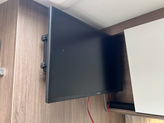 Carado V 132 Pro + Clim - TV - Etat neuf - Photo 32