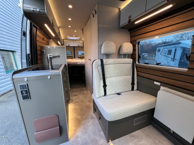 Hymer Camper Vans / Hymercar Grand Canyon S 700 4x4 190ch 4T1 - Photo 53