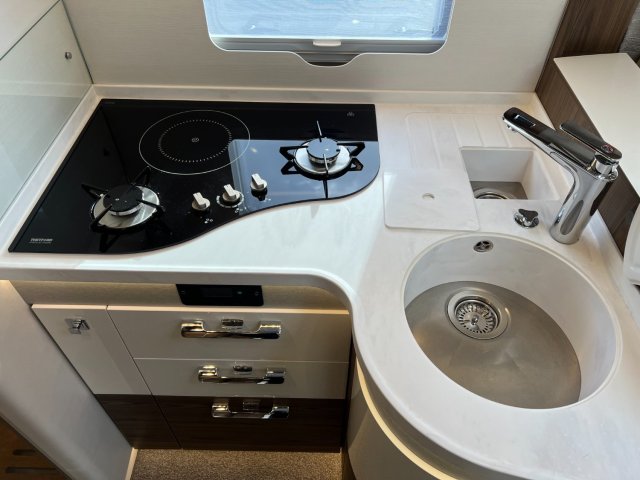 Hymer Classe-B MasterLine I 890 ETAT NEUF A SAISIR - Photo 65
