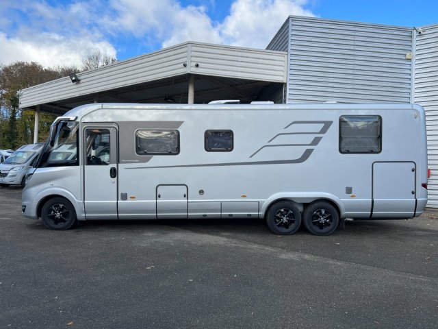 Hymer Classe-B MasterLine I 890 ETAT NEUF A SAISIR - Photo 4