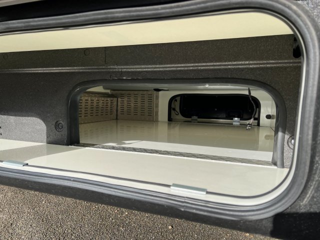 Hymer Classe-B MasterLine I 890 ETAT NEUF A SAISIR - Photo 13