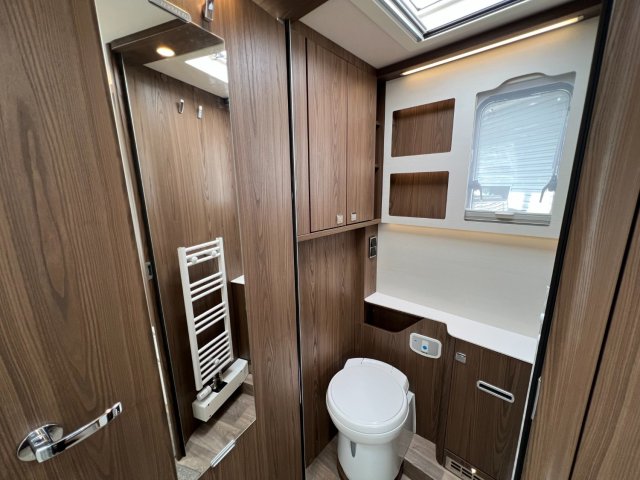 Hymer Classe-B MasterLine I 890 ETAT NEUF A SAISIR - Photo 68