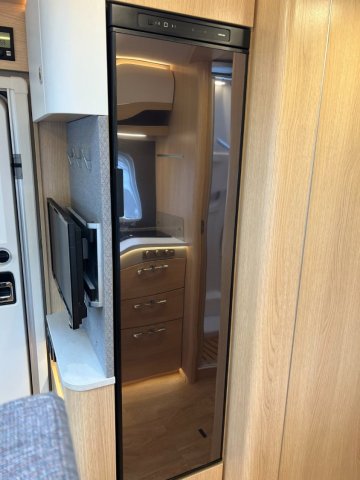 Hymer Classe-B ModernComfort I 680 COMPLET - PRET A PARTIR - CLE EN MAIN - Photo 41