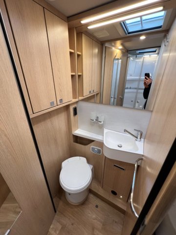 Hymer Classe-B ModernComfort I 680 COMPLET - PRET A PARTIR - CLE EN MAIN - Photo 44