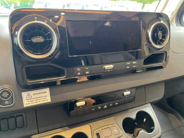 Hymer Classe-B ModernComfort I 680 COMPLET - PRET A PARTIR - CLE EN MAIN - Photo 28