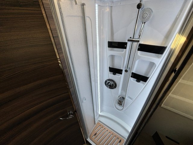 Laika Ecovip H 4112 DS PRET A PARTIR - ETAT NEUF - Photo 15