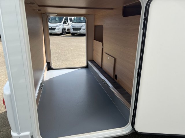 LMC Cruiser V 643 G Edition 70 ans - Photo 13