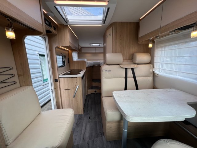 LMC Cruiser V 643 G Edition 70 ans - Photo 30