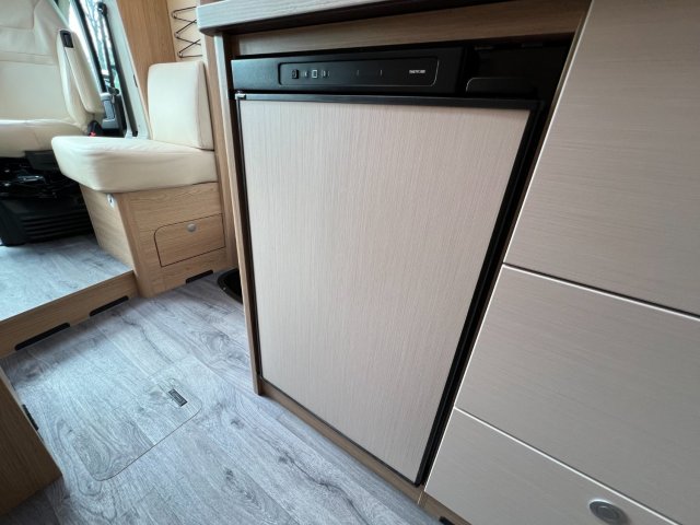 LMC Cruiser V 643 G Edition 70 ans - Photo 38