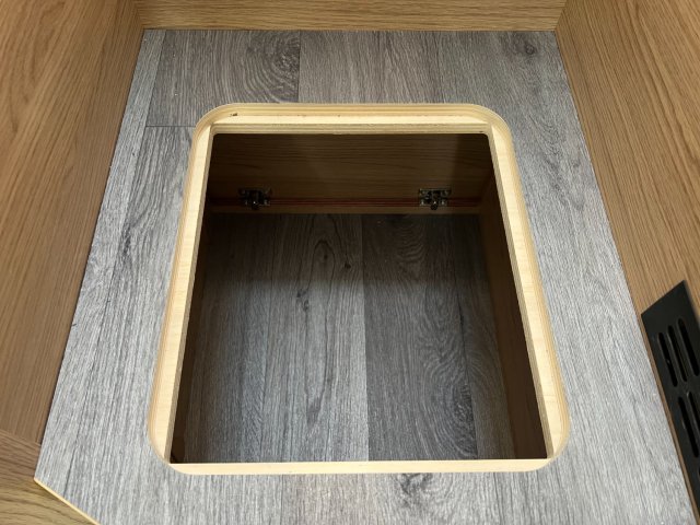 LMC Cruiser V 643 G Edition 70 ans - Photo 43