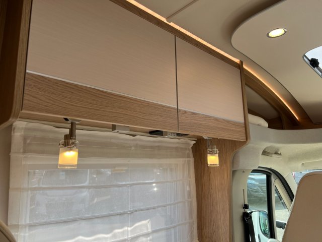 LMC Cruiser V 643 G Edition 70 ans - Photo 32