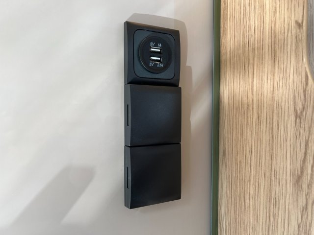 LMC Cruiser V 643 G Edition 70 ans - Photo 36