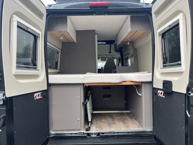 LMC Innovan 540 Panneau solaire, store, caméra de recul - Photo 11