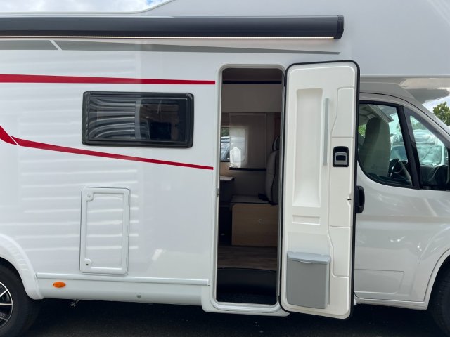 LMC Tourer A 690 - Photo 10