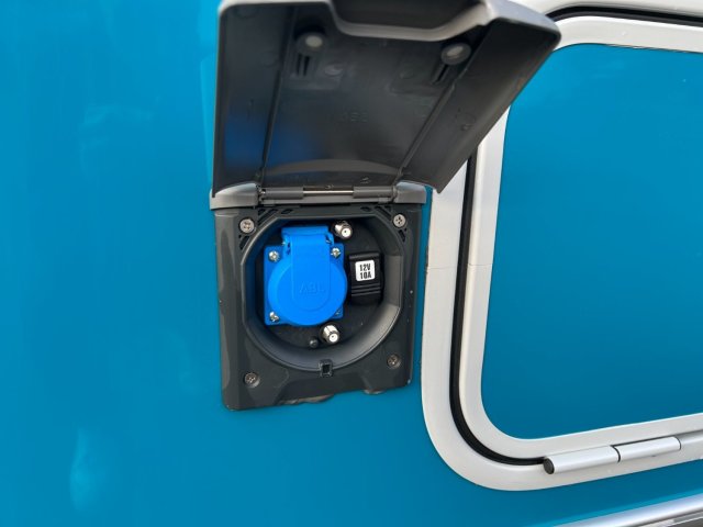 Eriba Touring 530 Harbour Blue Edition Toutes saisons chauffe eau - douche -/// - Photo 16