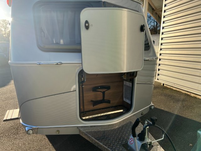 Eriba Touring 542 Toutes saisons autonomie eau - chauffage- chauffe eau 220V - Photo 7
