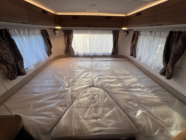 Eriba Touring 542 Toutes saisons autonomie eau - chauffage- chauffe eau 220V - Photo 21