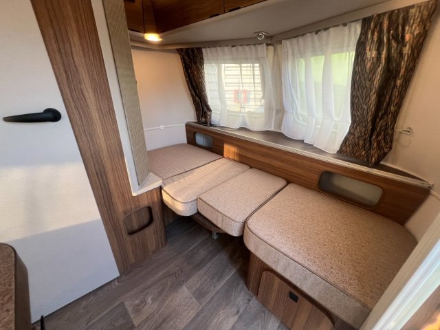 Eriba Touring 542 Toutes saisons autonomie eau - chauffage- chauffe eau 220V - Photo 16