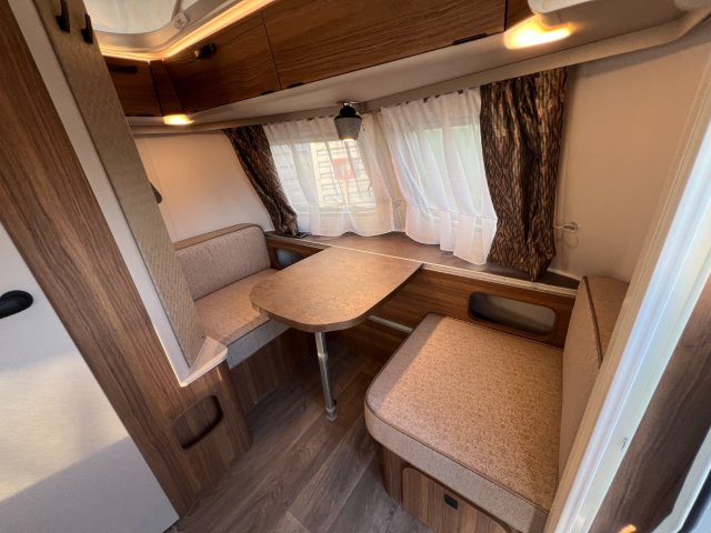 Eriba Touring 542 Toutes saisons autonomie eau - chauffage- chauffe eau 220V - Photo 15