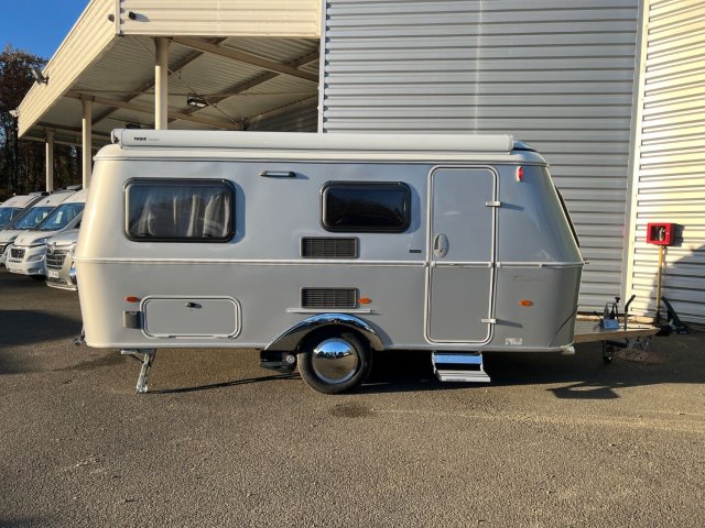 Eriba Touring 542 Toutes saisons autonomie eau - chauffage- chauffe eau 220V - Photo 4