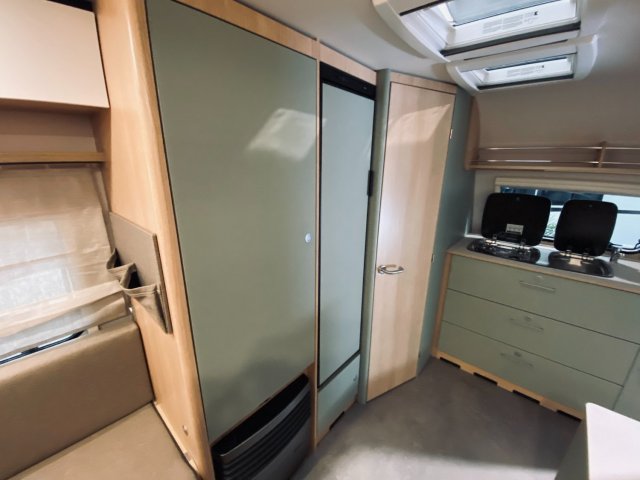 LMC Style 400 F chauffage, chauffe eau, Moover... - Photo 8