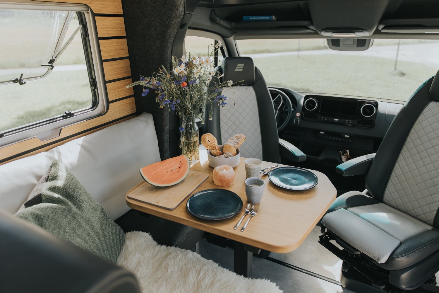Hymer Camper Vans / Hymercar Grand Canyon S Crossover 