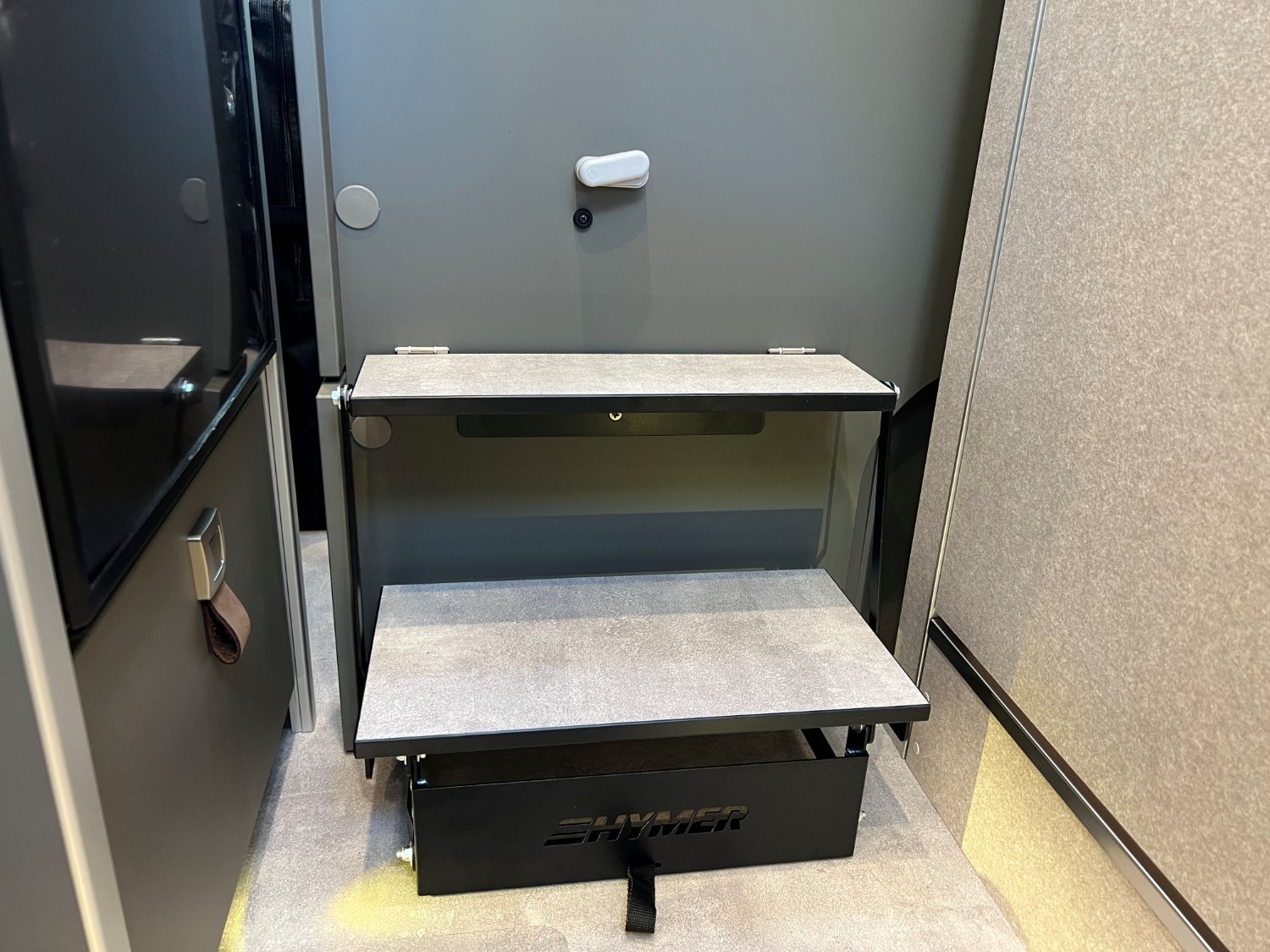 Hymer Camper Vans / Hymercar Grand Canyon S Crossover 3T5