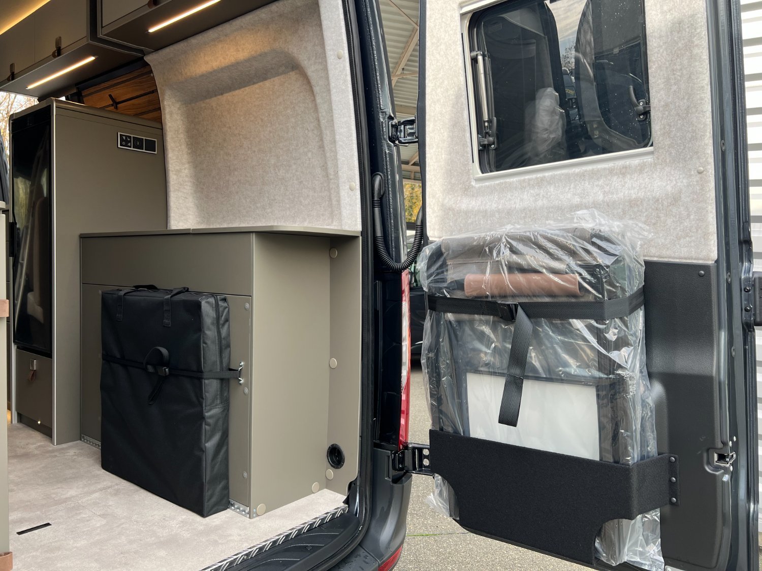 Hymer Camper Vans / Hymercar Grand Canyon S